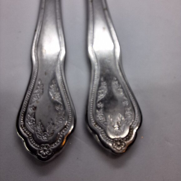 Reed & Barton VIRGINIA Stainless Select Korea Glossy Silverware‎ 2 Butter Knives - Picture 5 of 7